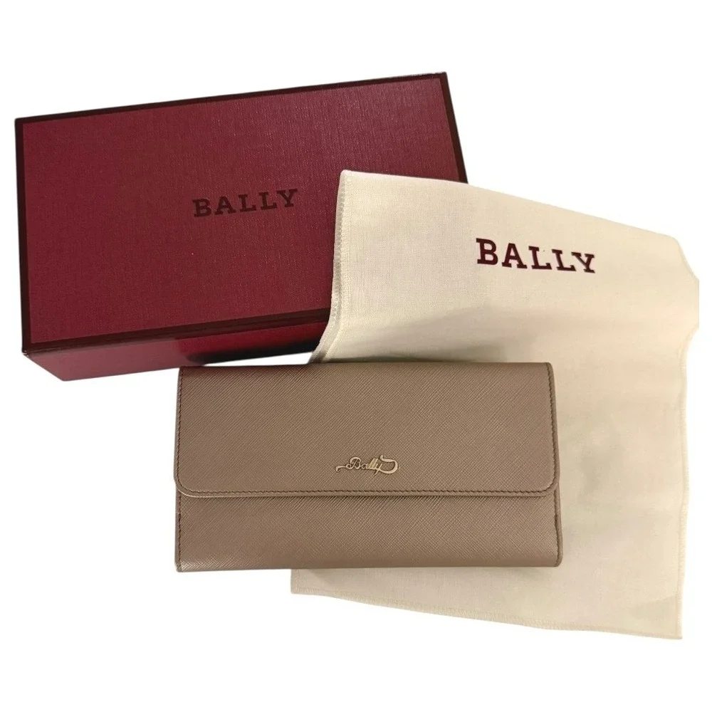 Bally Saffiano Leather Continental Wallet – Champagne – Like New w/ Box & Wrap